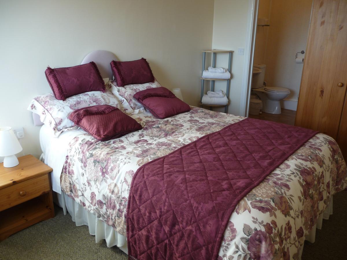 Nant-Y-Ffin Hotel Llandissilio Eksteriør bilde